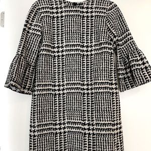 Patterned work dress with flared sleeves